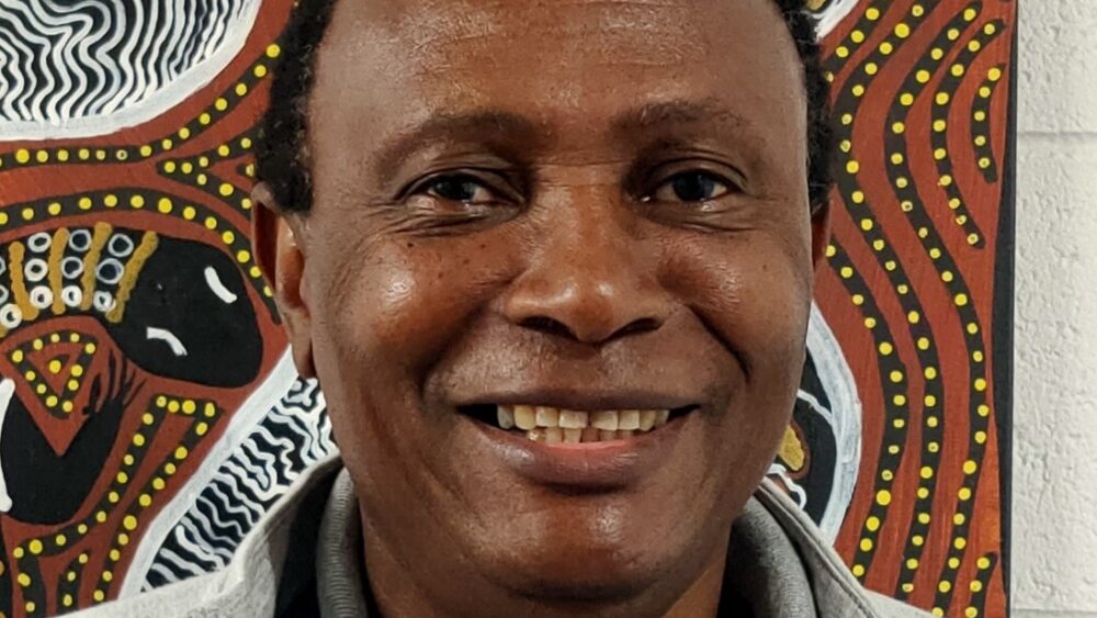 Coordinator Tim Ayam